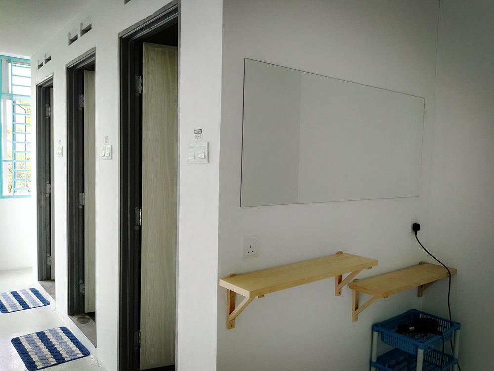 Roof Talk Theme Hostel Johor Bahru Extérieur photo